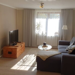 Living area - Vrbo Property (Nordhausen)