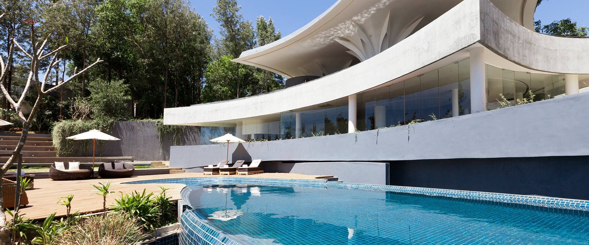 Piscine extérieure