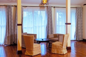 In-room dining - Outspan Hotel Nyeri (Nyeri)