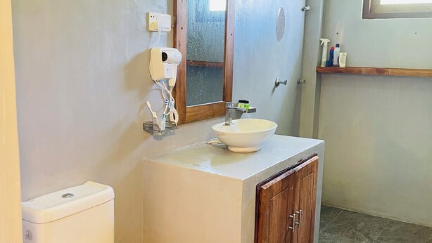 Bathroom - Villa White Homes (Unawatuna)