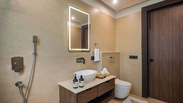 Luxury Suite | Bathroom