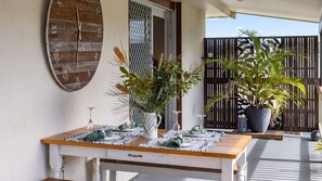 Outdoor dining - Ocean Vibes - Your Ultimate Scotts Head Coastal Escape (Scotts Head)