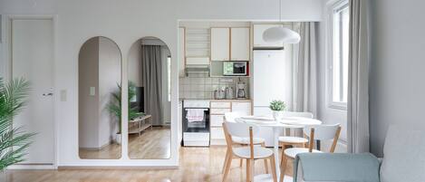 Comfort Apartment, 1 Bedroom, Balcony, Courtyard View | Private kitchen