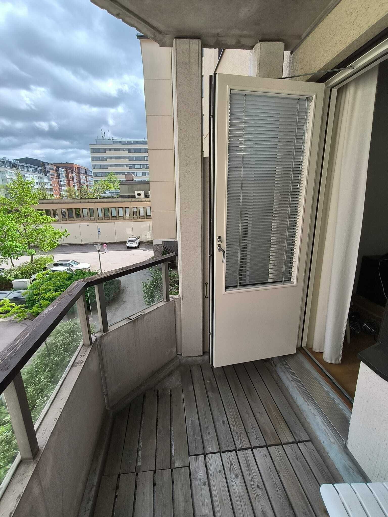 Comfort-huoneisto, 1 makuuhuone, parveke, näköala pihalle | Näkymä huoneesta