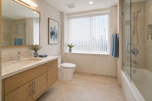 Hair dryer, bidet, towels, soap - Modern 1BR with Extra Space ⏤ A City Suite in the Heart of Downtown Toronto! (Toronto)