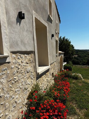 Exterior detail - Authentic, fully renovated farmhouse in the heart of nature, absolute peace and quiet (Sault)