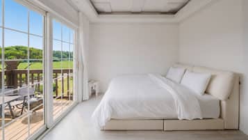 Basic Room, 1 Bedroom (Deluxe 2) | 1 bedroom, WiFi (free)