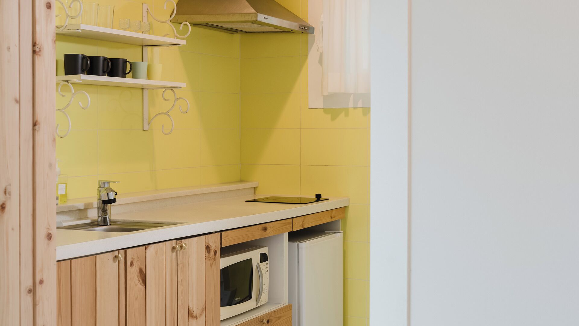 Basic Room, 1 Bedroom (Deluxe3) | 1 bedroom, free WiFi