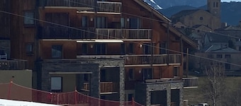 Apartment at the foot of the slopes panoramic view resort center