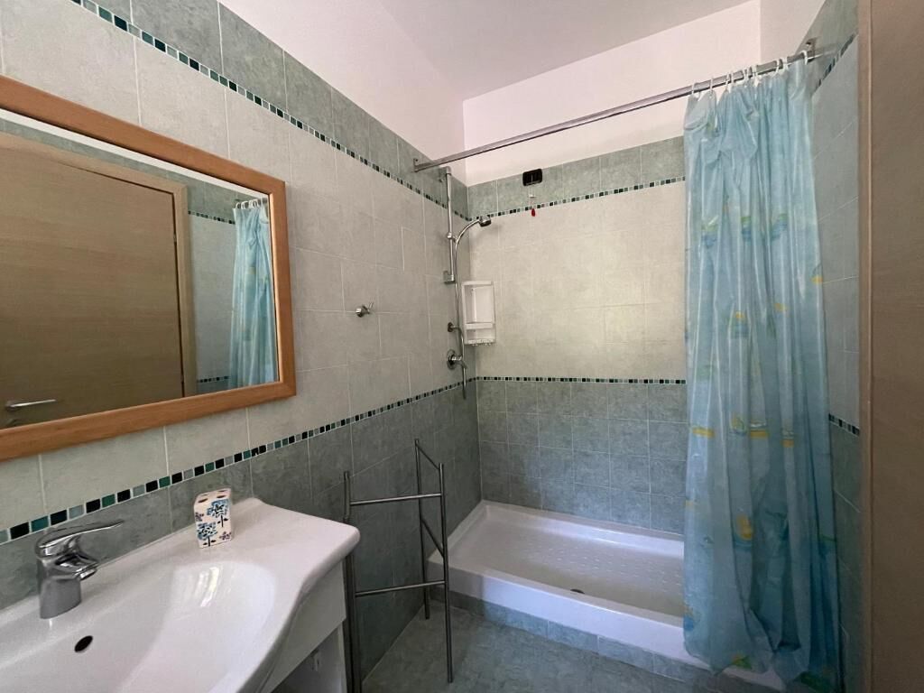 Dreibettzimmer, Gartenblick | Badezimmer | Dusche, Haartrockner, Handtücher