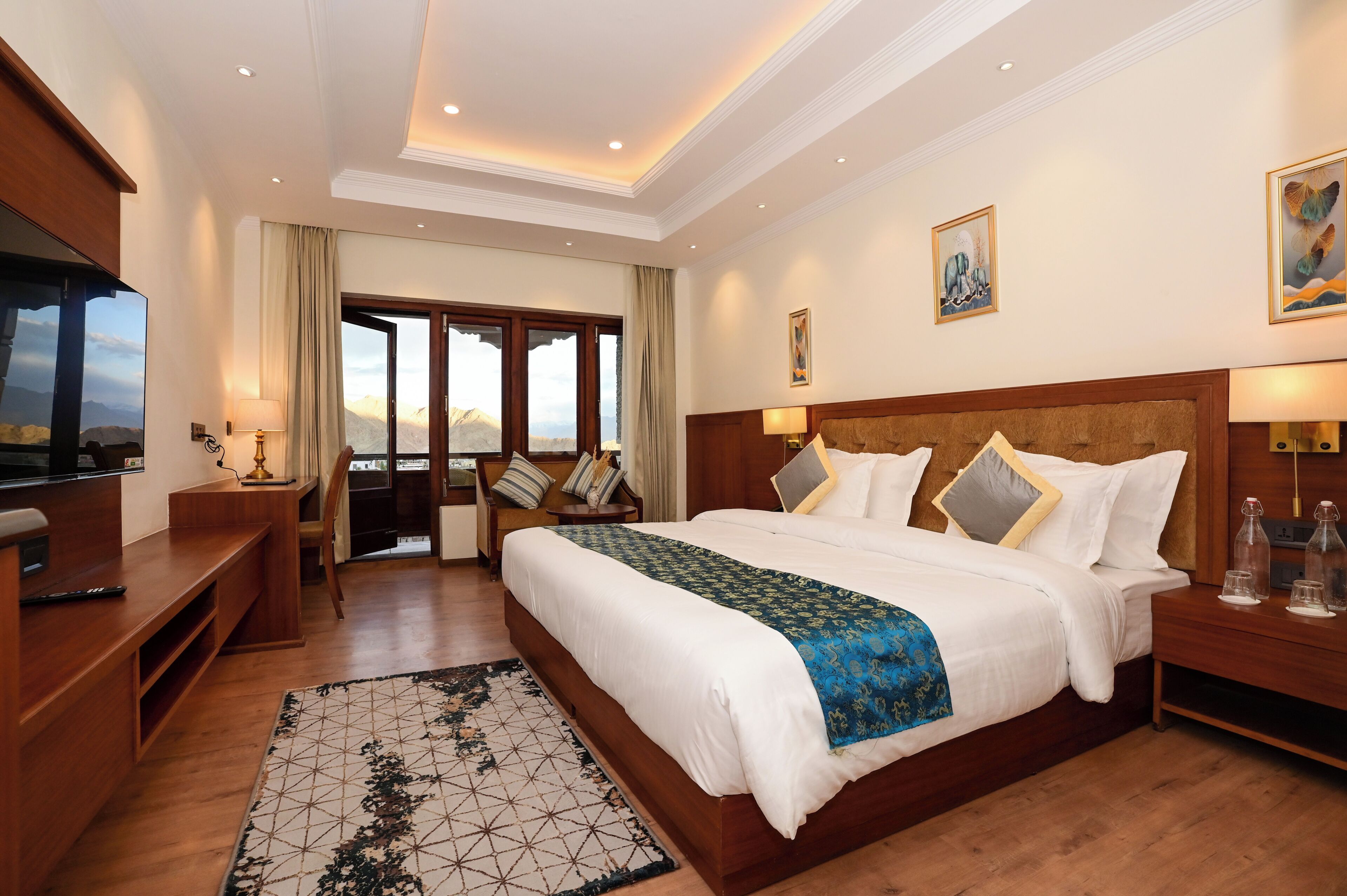 Deluxe Double or Twin Room, Balcony, Mountain View | Desk, laptop workspace, free WiFi