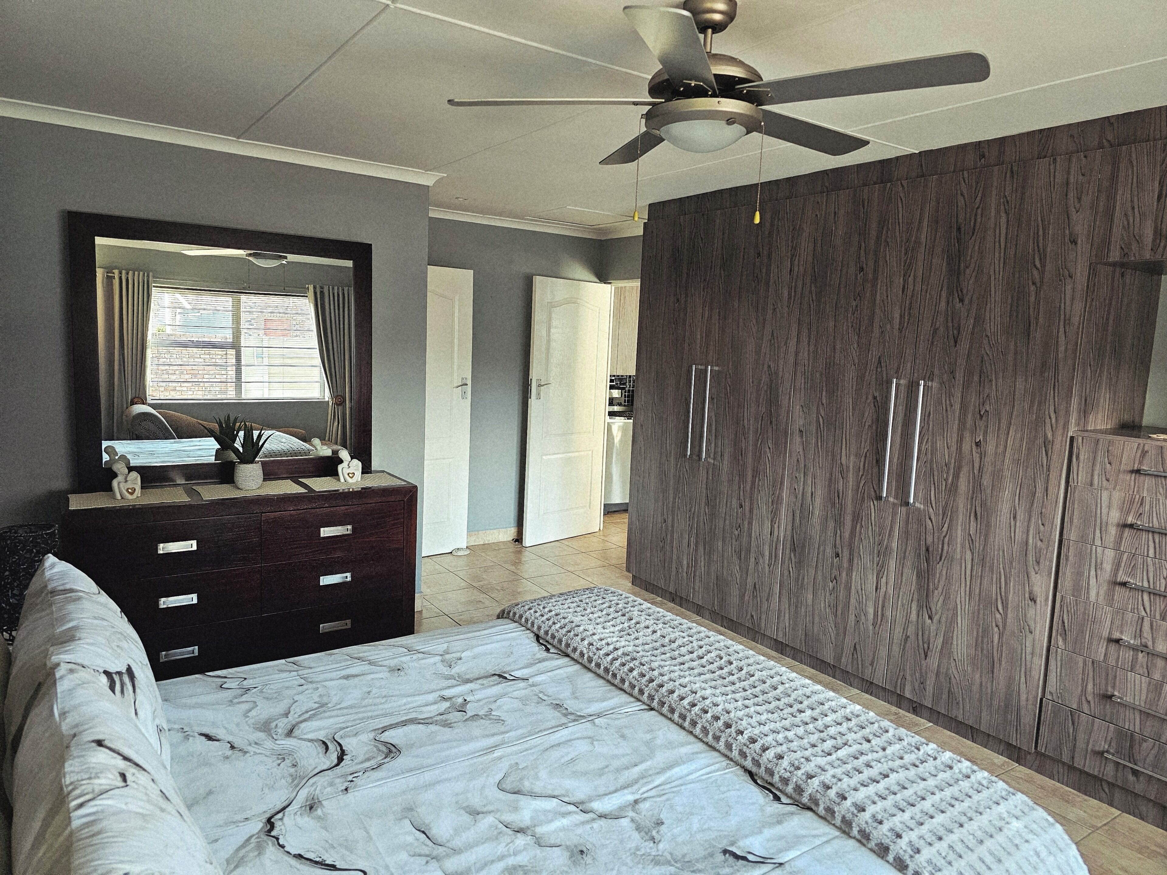 Iron/ironing board, internet, bed sheets, wheelchair access