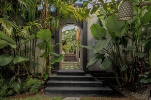 Property entrance - Villa Chempaka Chill by Alfred in Bali (Canggu)