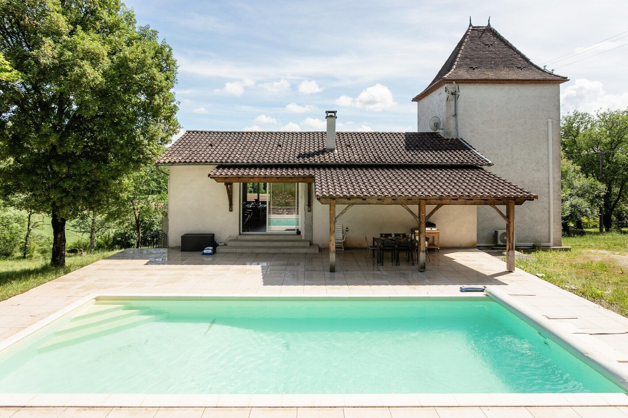 Extérieur maison de vacances [été]