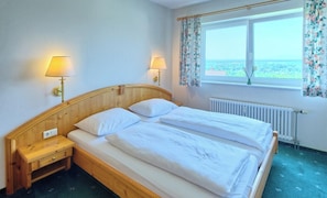 Apartment, Talblick | Zimmersafe, Bügeleisen/Bügelbrett, kostenloses WLAN