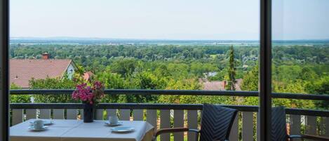 Apartment, Valley View | In-room safe, iron/ironing board, free WiFi