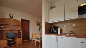Unclassified image, 5 of 10, button - Spacious Apartment with Large Balcony, Parking & Walk to Beach (Vodice)