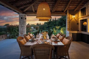 Outdoor dining - Villa Olive View (Tar-Vabriga)