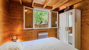 2 bedrooms