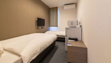 Quarto duplo standard (check-in is not available after 11PM) | Wi-Fi de cortesia, roupa de cama