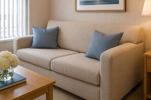 Living area - Stylish 1BR Urban Retreat with Skyline Views in Downtown Toronto! (Toronto)