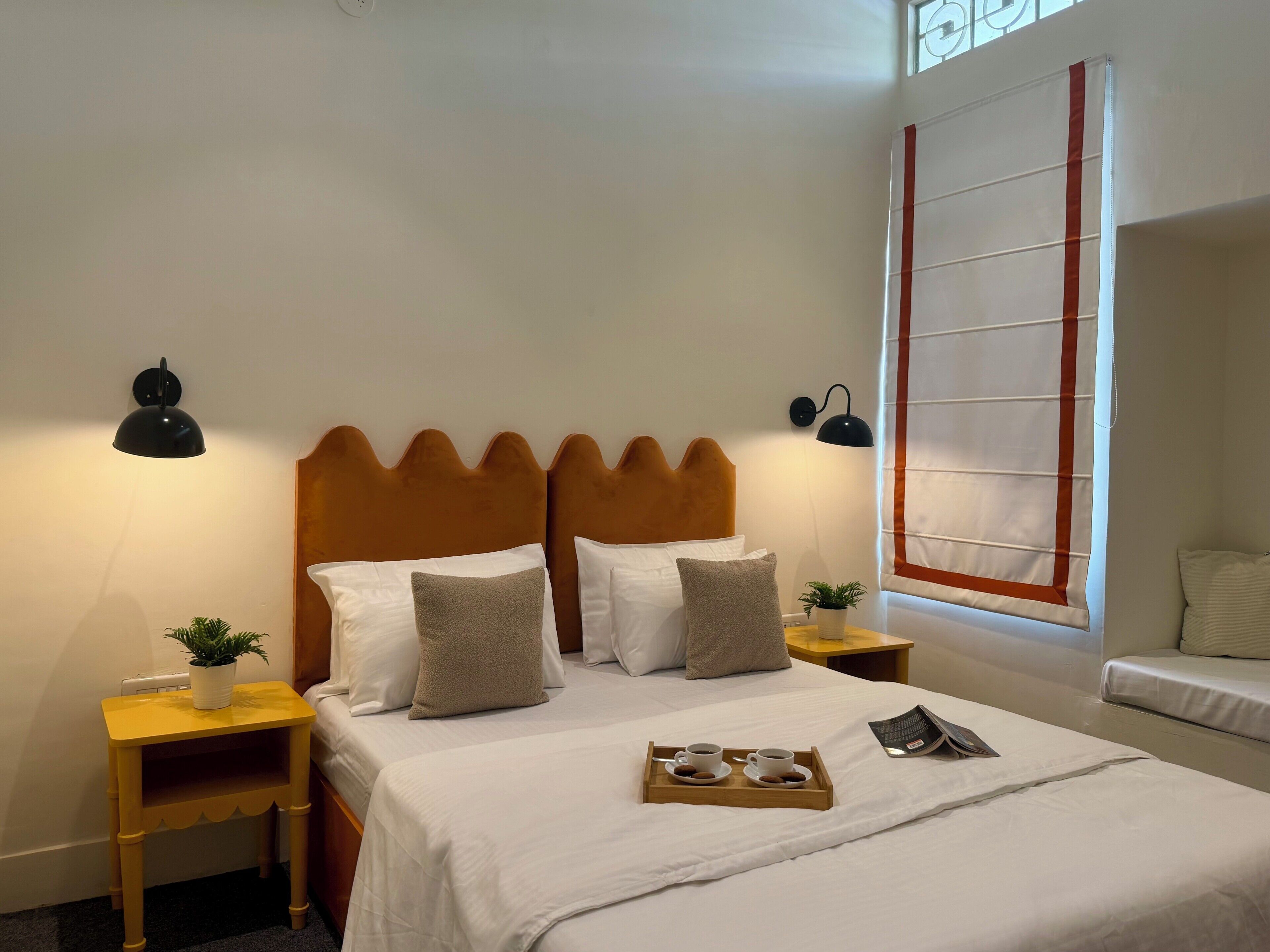 Comfort Room | Desk, laptop workspace, iron/ironing board, free WiFi