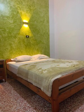 Comfort Quadruple Room, Balcony, Garden View | Laptop workspace, free WiFi - Ritza Hotel (Tunis République)