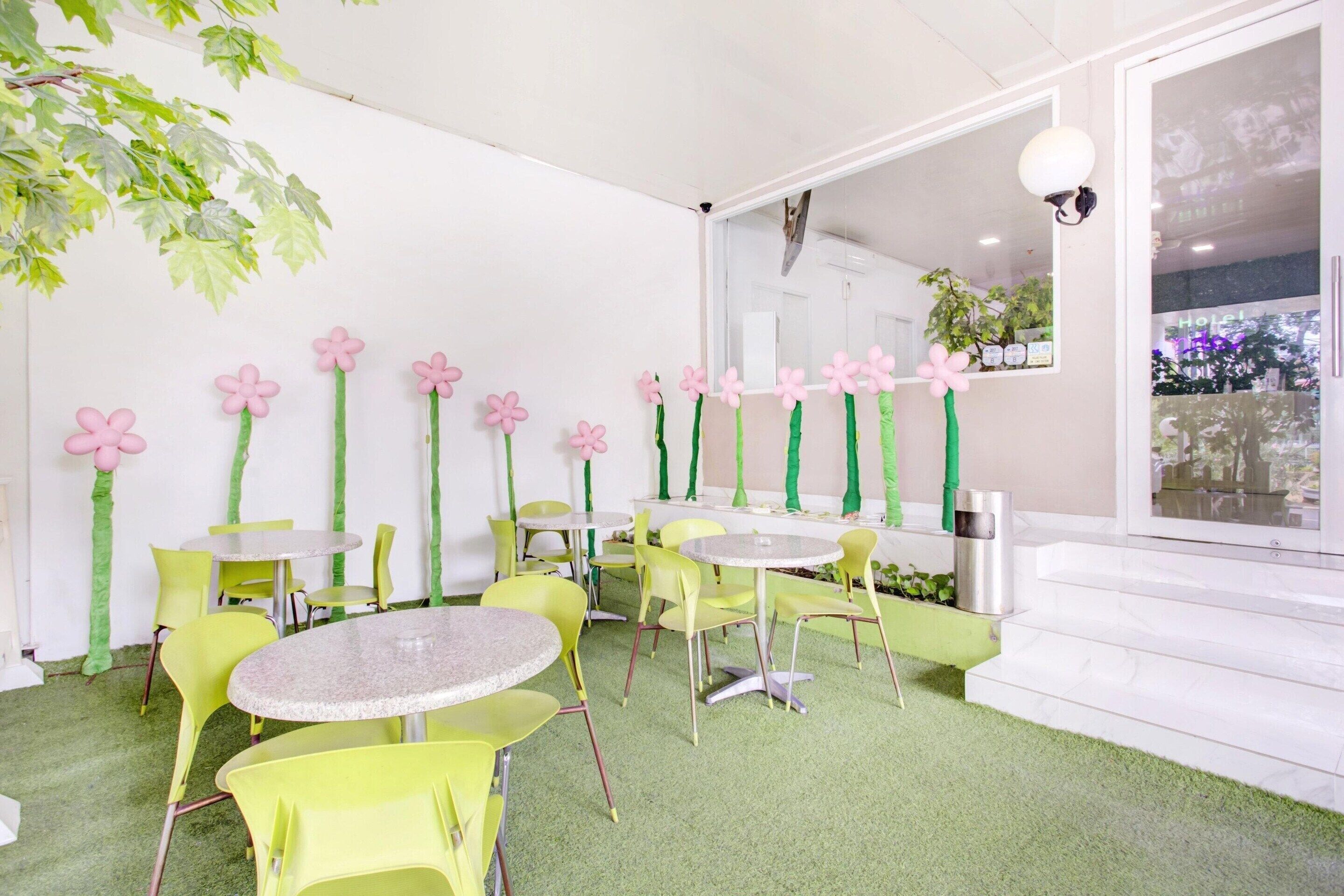 House | Dining