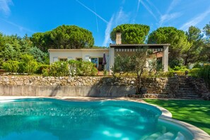 Pool - Var vacation house Villa Les Romarins with Private Pool and Enclosed Garden (Le Val)