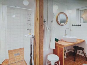 Hair dryer, towels, toilet paper - Ingatorp's historic train station forest feel, own atmosphere -25 min to Vimmerby (Ingatorp)