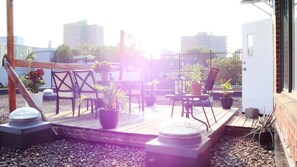 Outdoor dining - 1 bedroom Penthouse in the heart of downtown Montreal (Montréal)