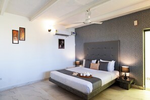 Deluxe Villa | Iron/ironing board, free WiFi - Alaya Stays Batlaw Classic 5 BHK Villa with Pvt Pool & Gazebo (Gurugram)