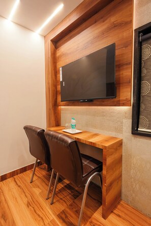 Standard Suite | Interior - Hotel Prince Palace Near Mumbai Airport (Mumbai)