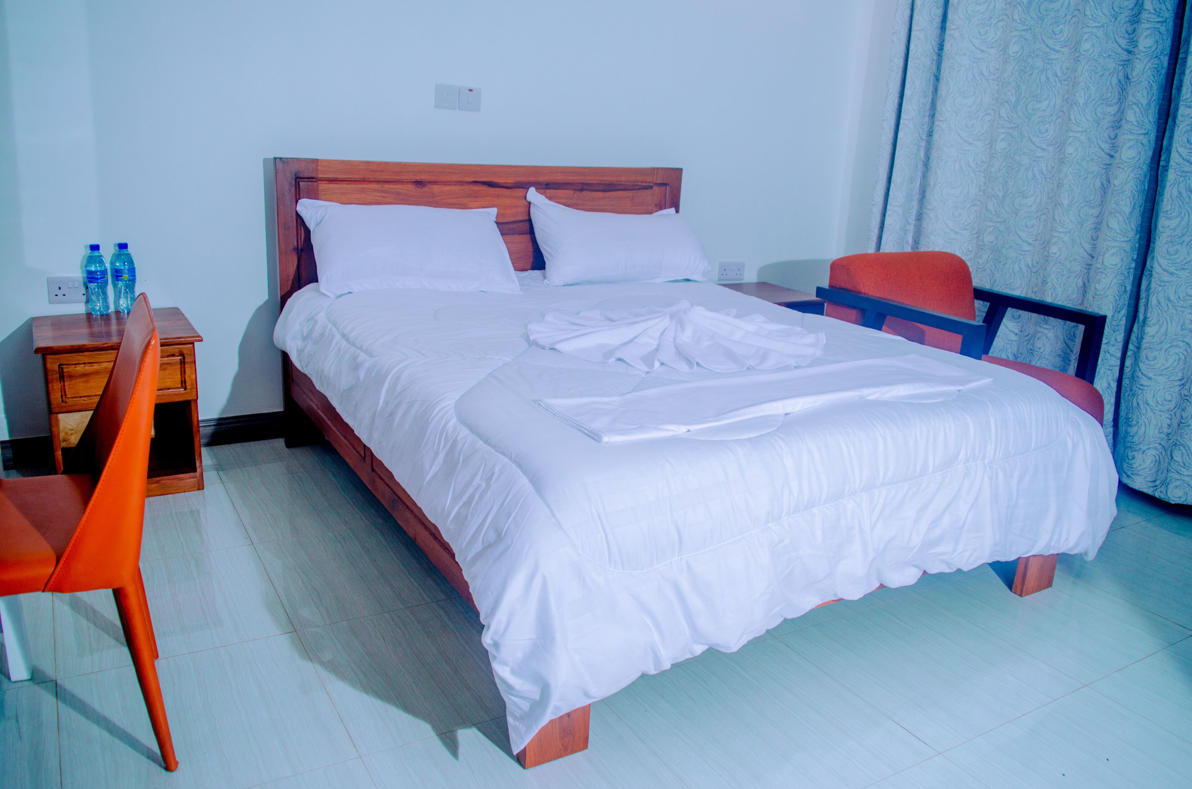 Deluxe Double Room, Balcony, Mountain View | Desk, laptop workspace, soundproofing, free WiFi