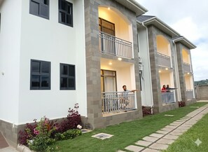 Exterior - Nyumbani PEAK Hotel (Arusha)