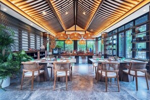 Dining - Canbeauty Golf Resort and SPA Weihai (Weihai)
