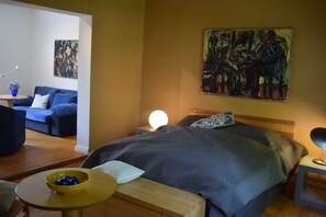Ferros/tábuas de passar roupa, Wi-Fi, roupa de cama