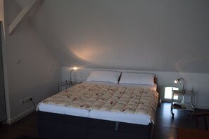 Bügeleisen/Bügelbrett, WLAN, Bettwäsche