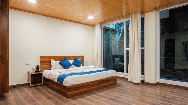 Deluxe Room | WiFi (free) - Vatika Resorts Cottages (Shoghi)