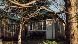Exterior - Vatika Resorts Cottages (Shoghi)