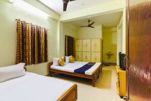 Luxury Room | Free WiFi - Star Guest House (Hyderabad)