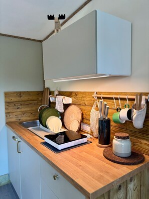 Cabana conforto, vista para o lago | Cozinha privada