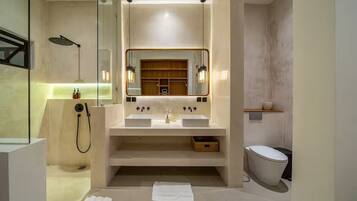 Luksus-villa - 4 soveværelser - privat pool - byudsigt | Badeværelse | Badekåber, hjemmesko, bidet