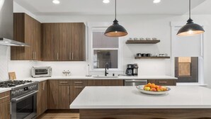 Ảnh chưa phân loại, 4 trong số 56 ảnh, nút