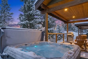 House | 3 bedrooms - 3BR Mnt View Hottub BBQ Walk 2 Iceskate Spa Dine (Cle Elum)