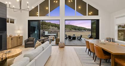 5BR Meadow Mt View Hot Tub Chefs Kitch