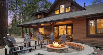 4BR Luxe Home Chefs Kit Hottub Firepit Gamerm