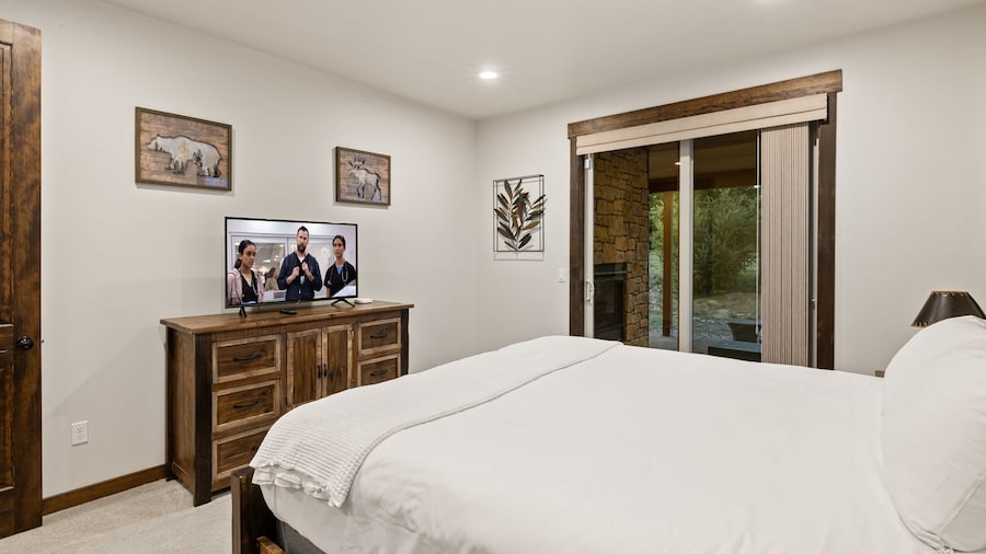 3BR Golf Mtn View Chefs Kitch Hike Bike Spa Golf