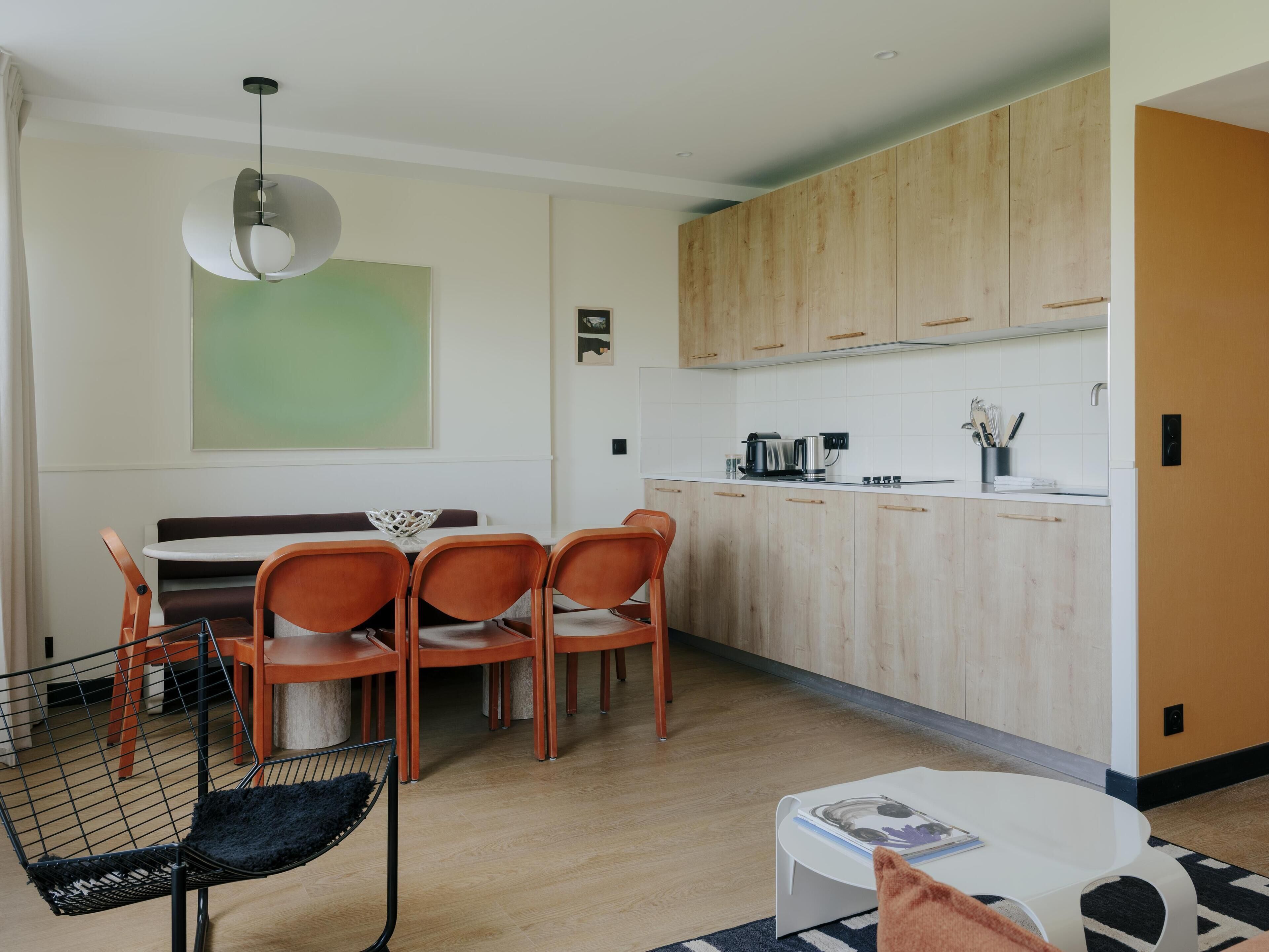 Family Apartment, 3 Bedrooms | Living area