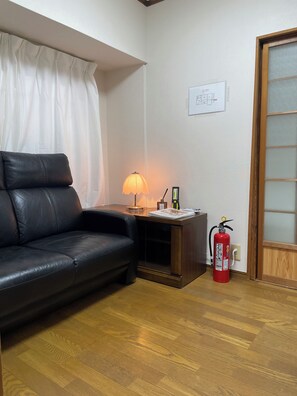 Interior - House in Sumiyoshi Ward, at Kobayashi Guest House, Osaka (大阪市)